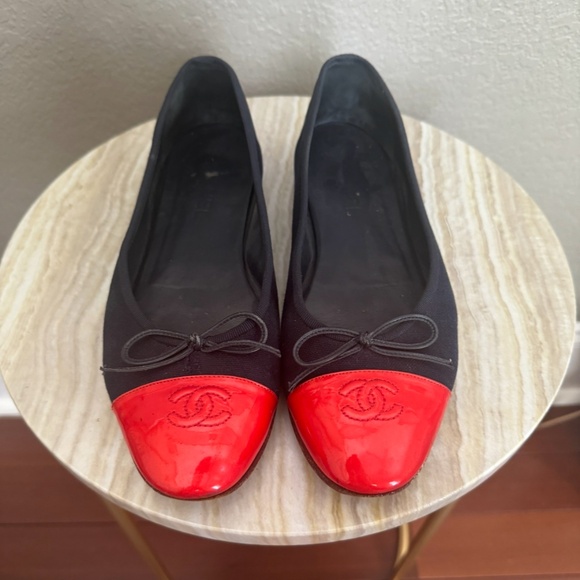 Chanel Ballet Flats Authentic - Picture 1 of 4